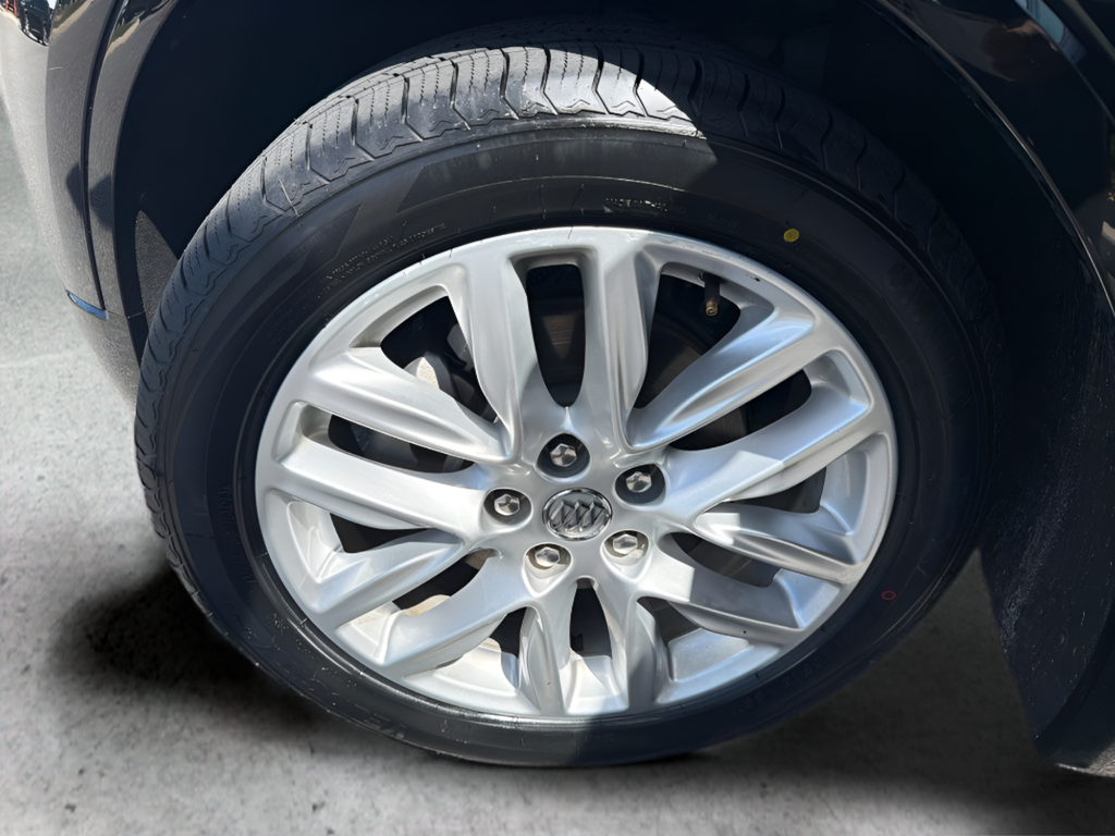 Used 2020 Black Buick Premium I image 40