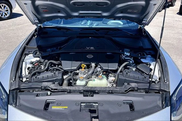 Used 2024 Silver Nissan Sport image 21