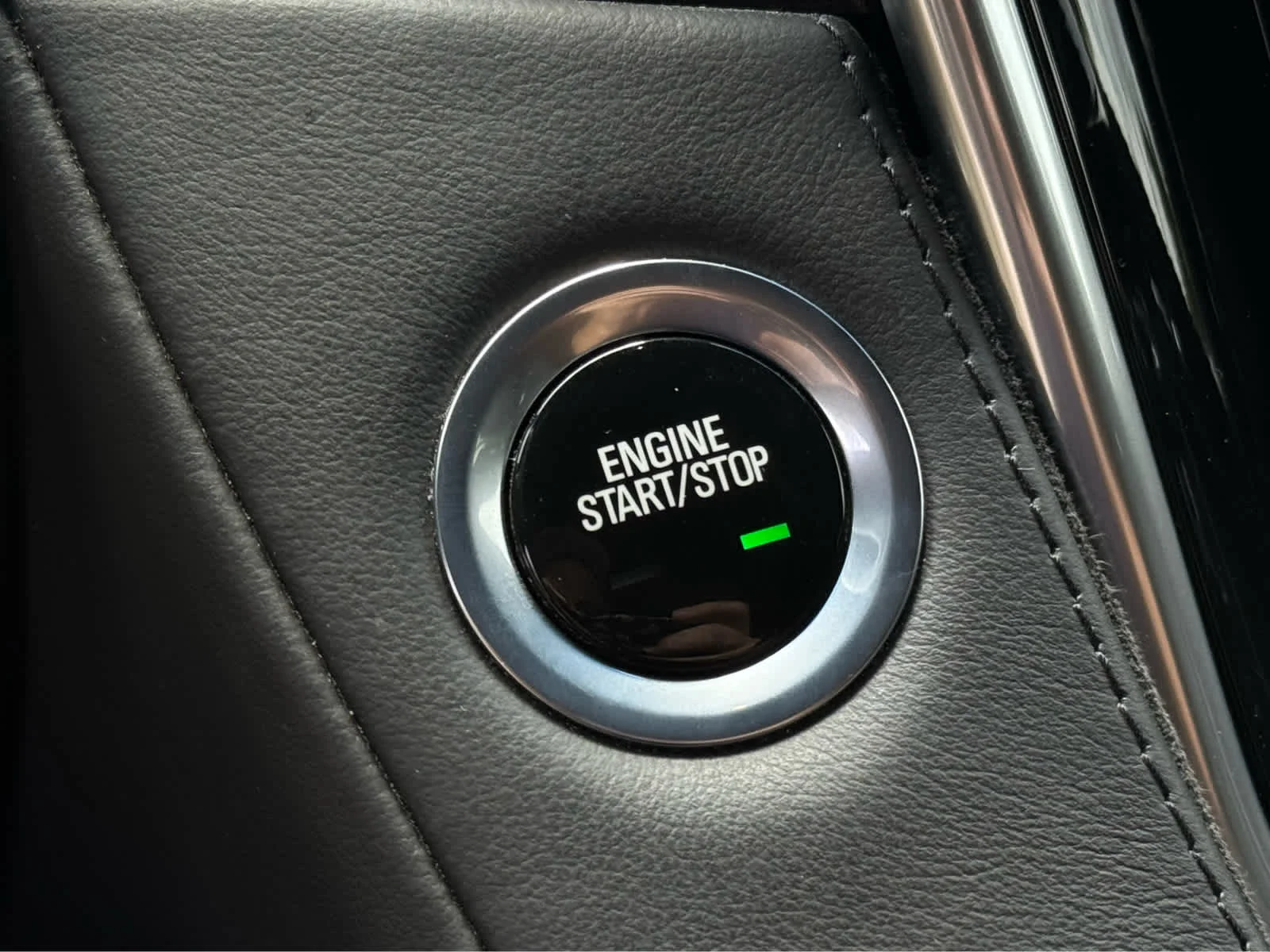Used 2019 Radiant Silver Metallic Cadillac Platinum image 18