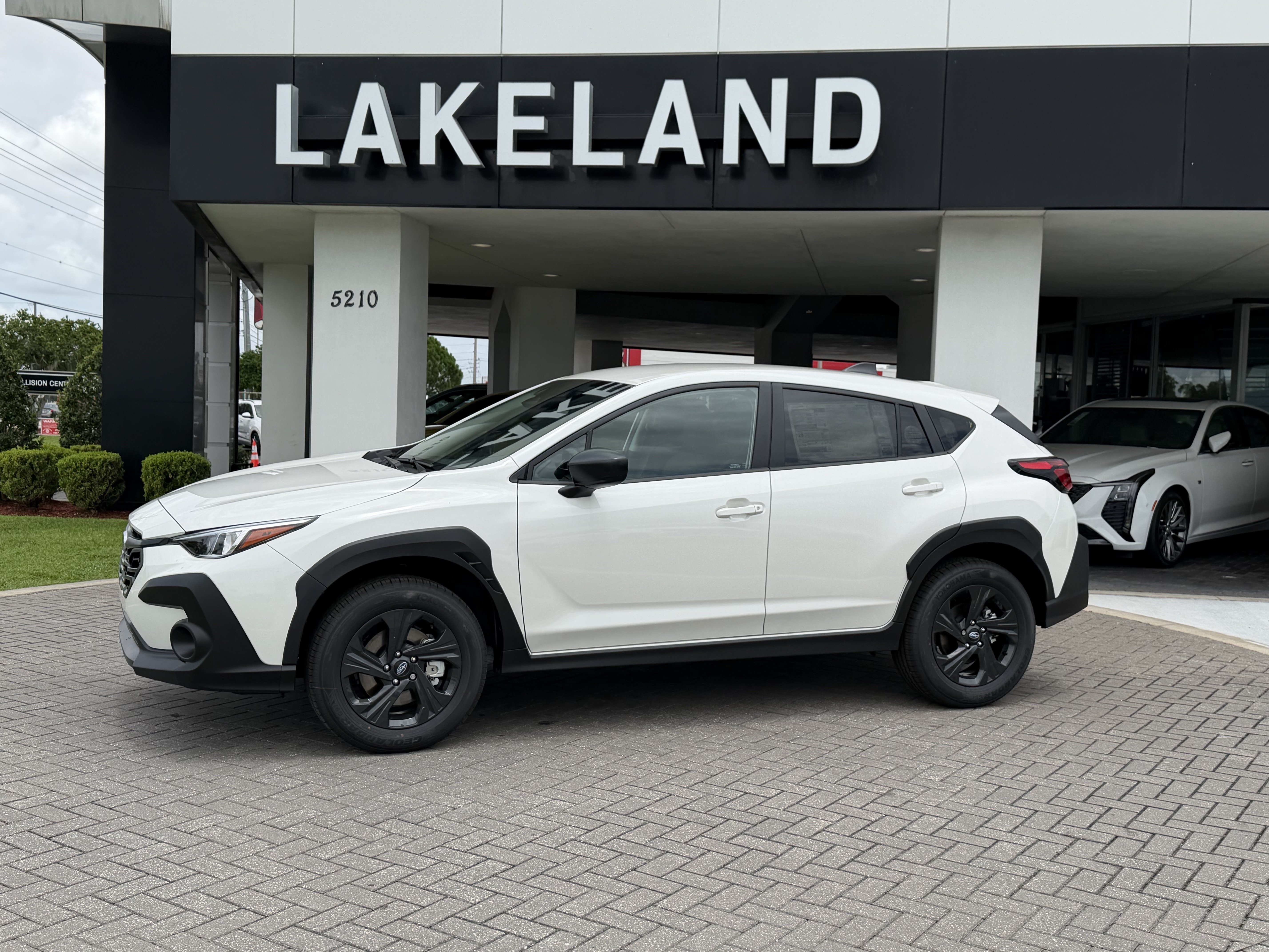New 2026 CRYSTAL WHITE PEARL Subaru Base image 2