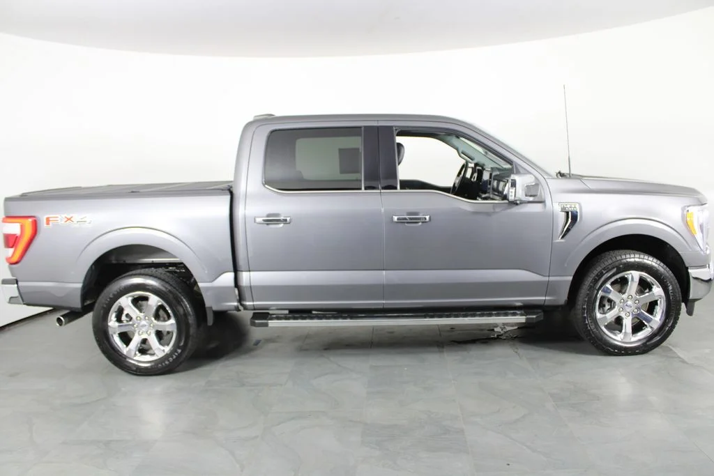 Used 2022 Gray Ford Lariat image 11