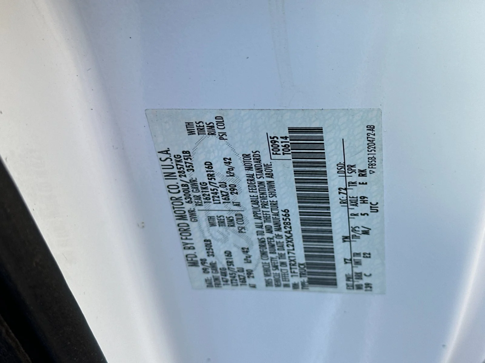 Used 1999 White Ford XLT image 26
