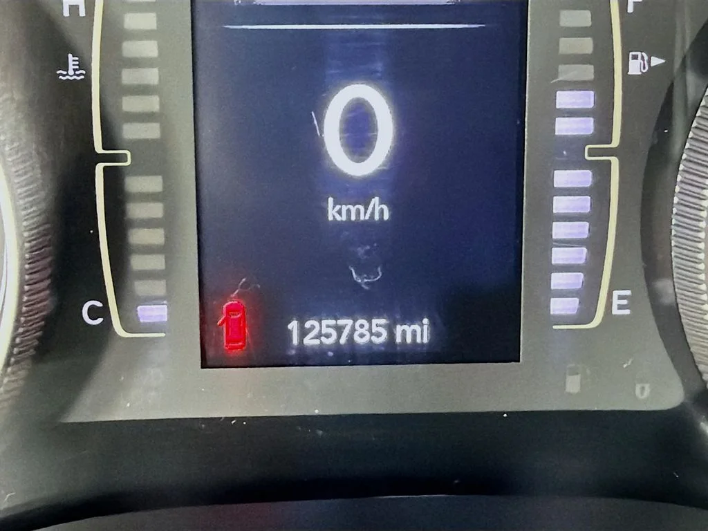 Used 2019 Gray Jeep Latitude Plus image 14
