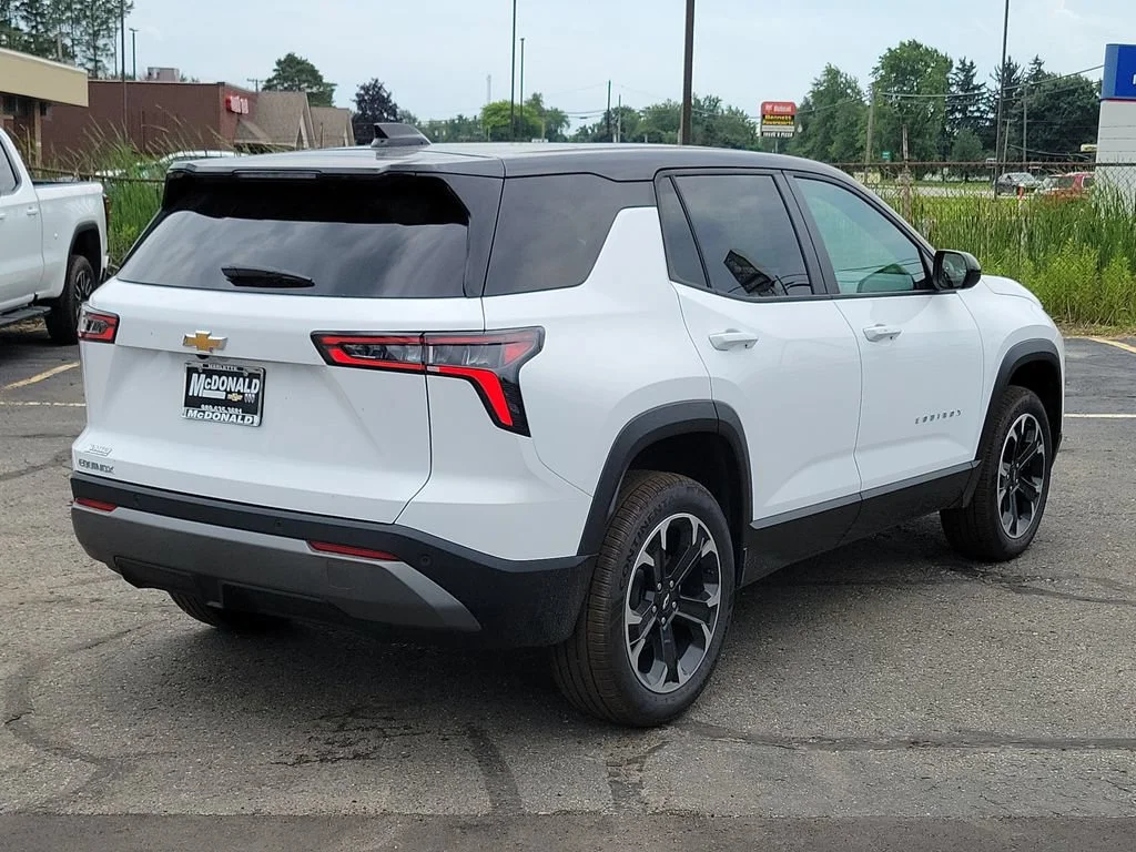 New 2027 Summit White Chevrolet LT image 3