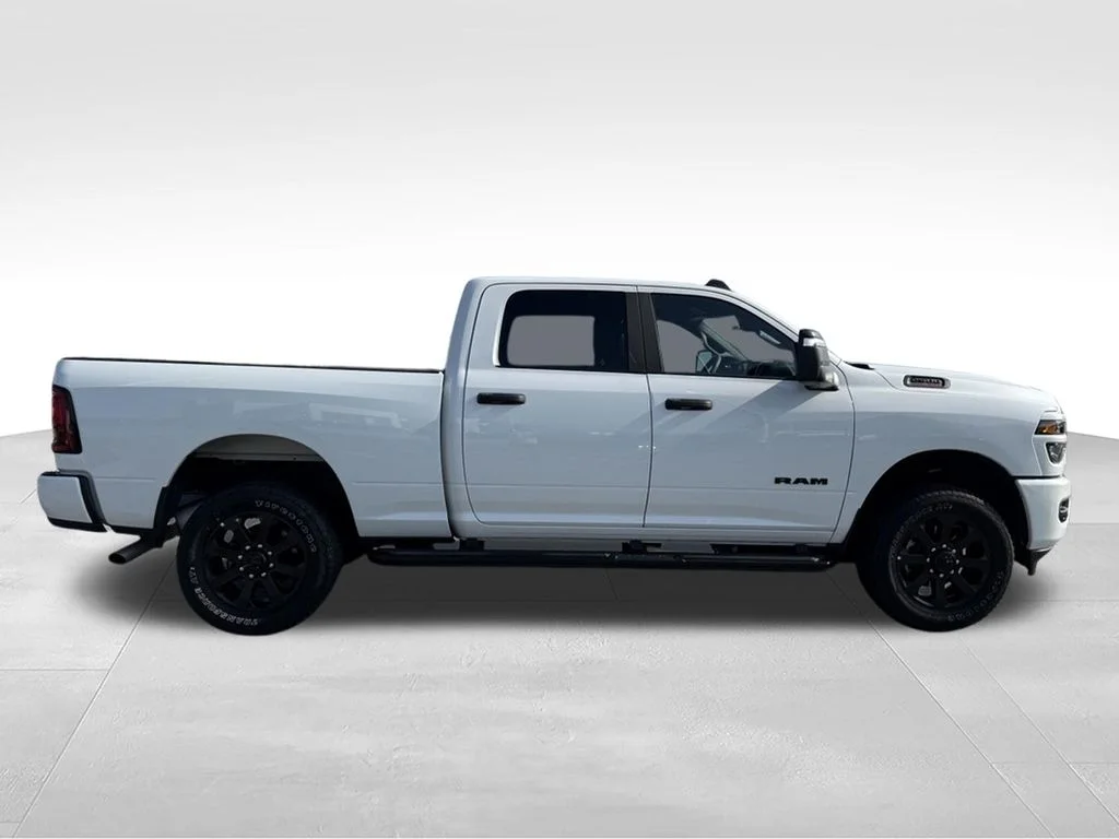 Used 2025 White Ram Big Horn image 28