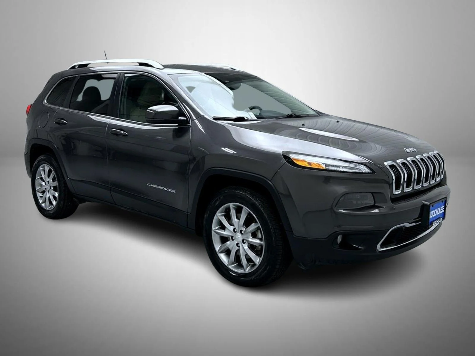 Used 2018 Gray Jeep Limited image 3