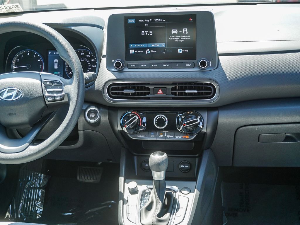 Used 2023 Black Hyundai SEL image 16