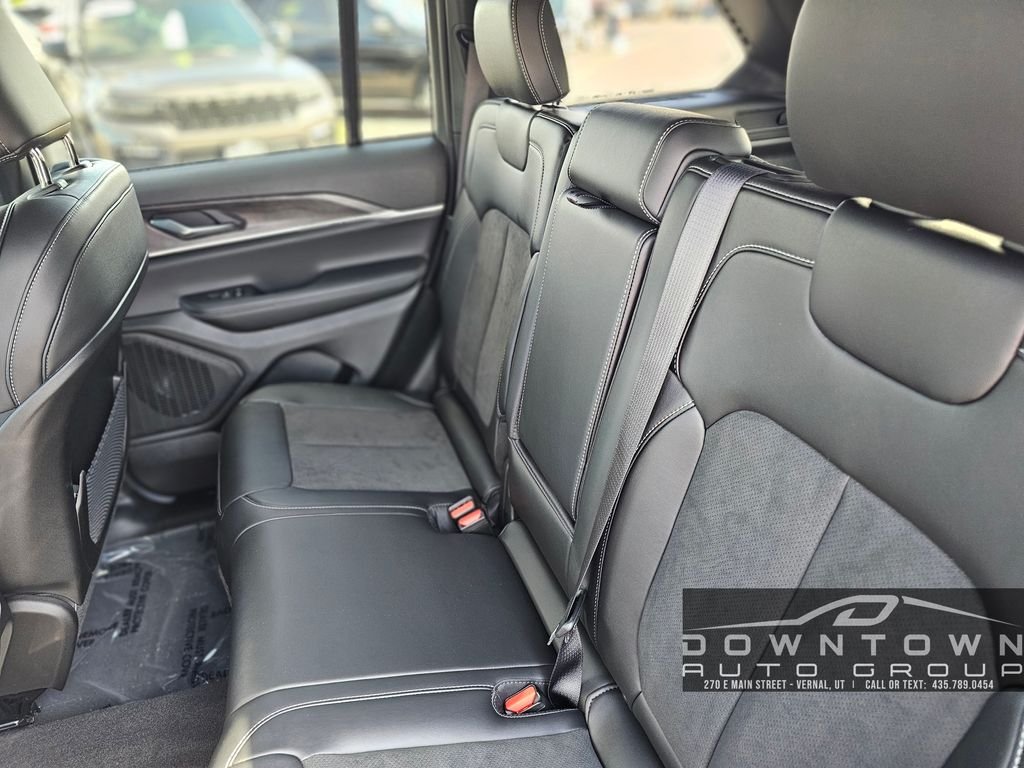 New 2026 Baltic Gray Metallic Clearcoat Jeep Altitude image 22