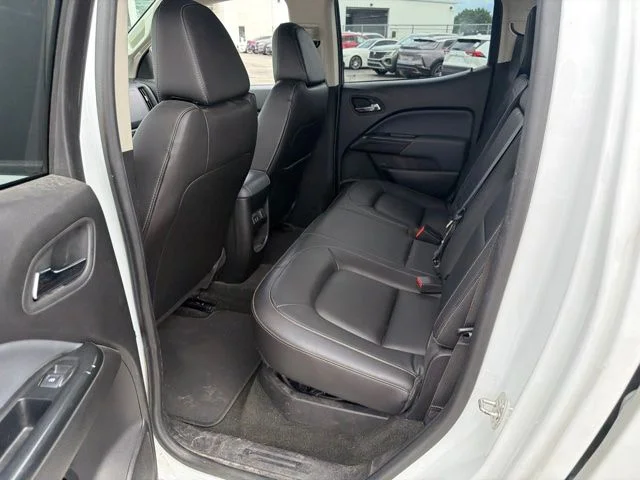 Used 2018 White Chevrolet Z71 image 11