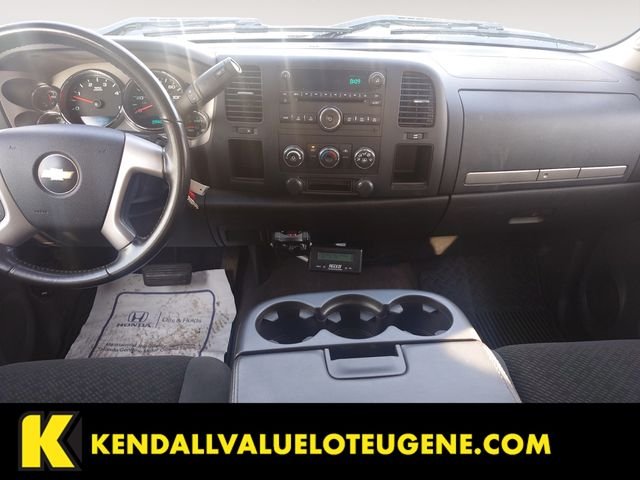 Used 2008 Silver Chevrolet LT image 10