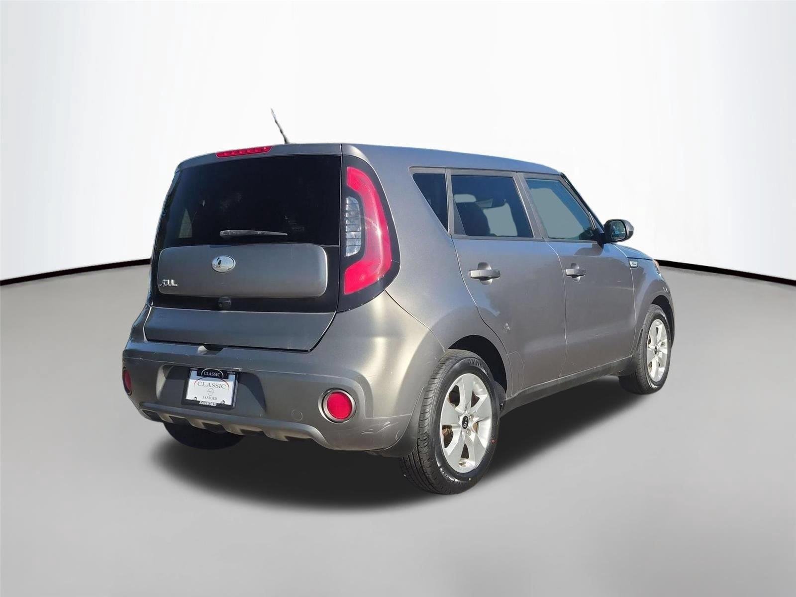 Used 2018 Titanium Gray Kia Base image 5
