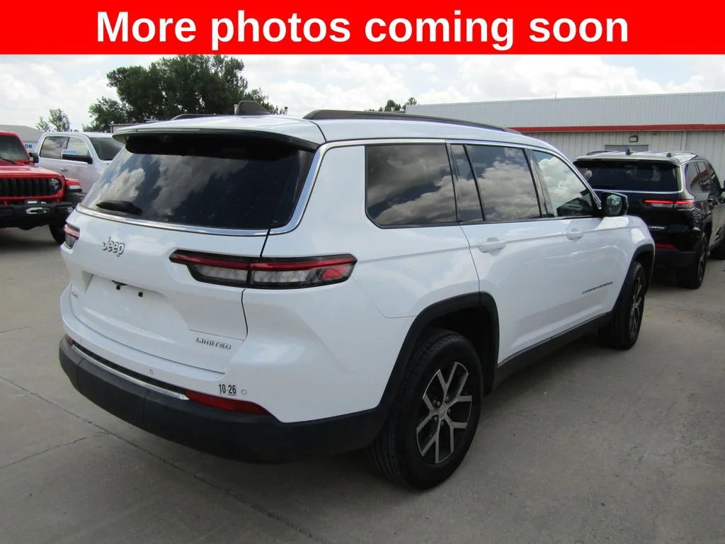 Used 2024 White Jeep Limited image 5