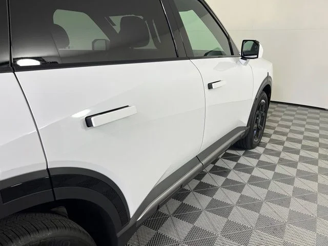 New 2027 White Kia EX image 9