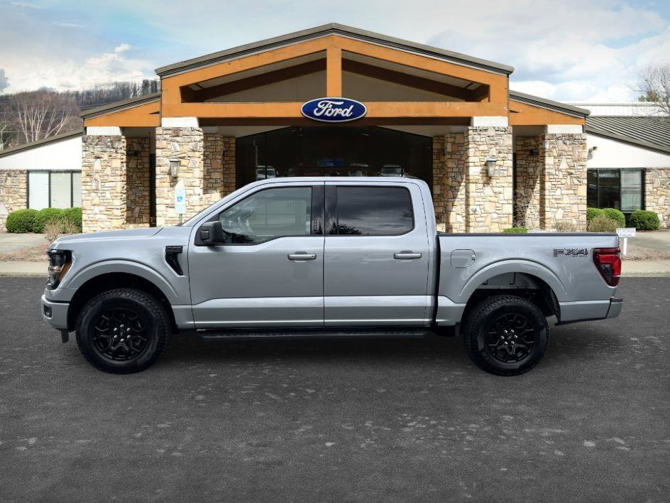New 2026 Iconic Silver Metallic Ford XLT image 7