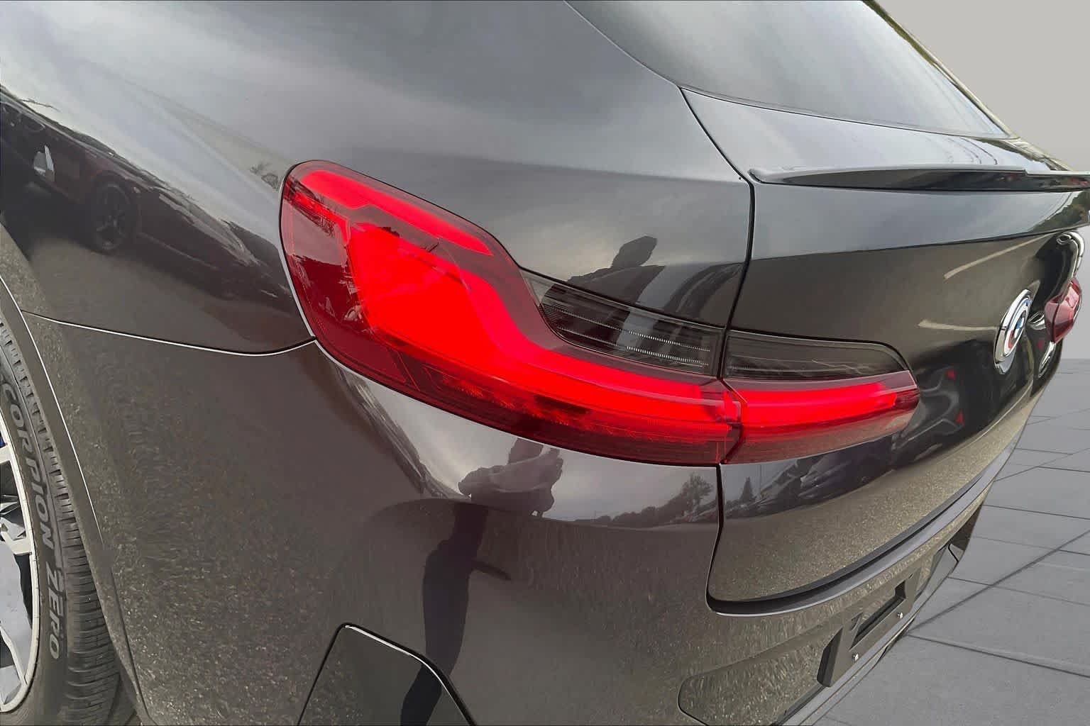 Used 2022 Dark Graphite Metallic BMW  image 27