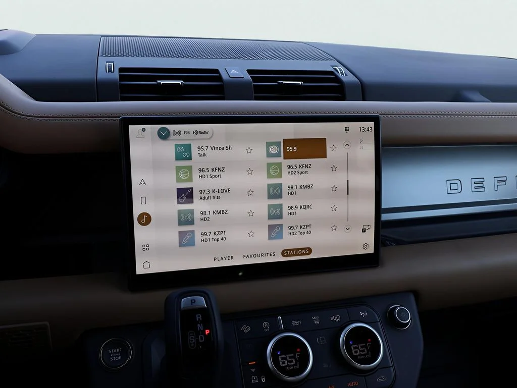 New 2025 Fuji White Land Rover V8 image 21