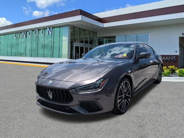 Used 2022 Gray Maserati Trofeo image 8