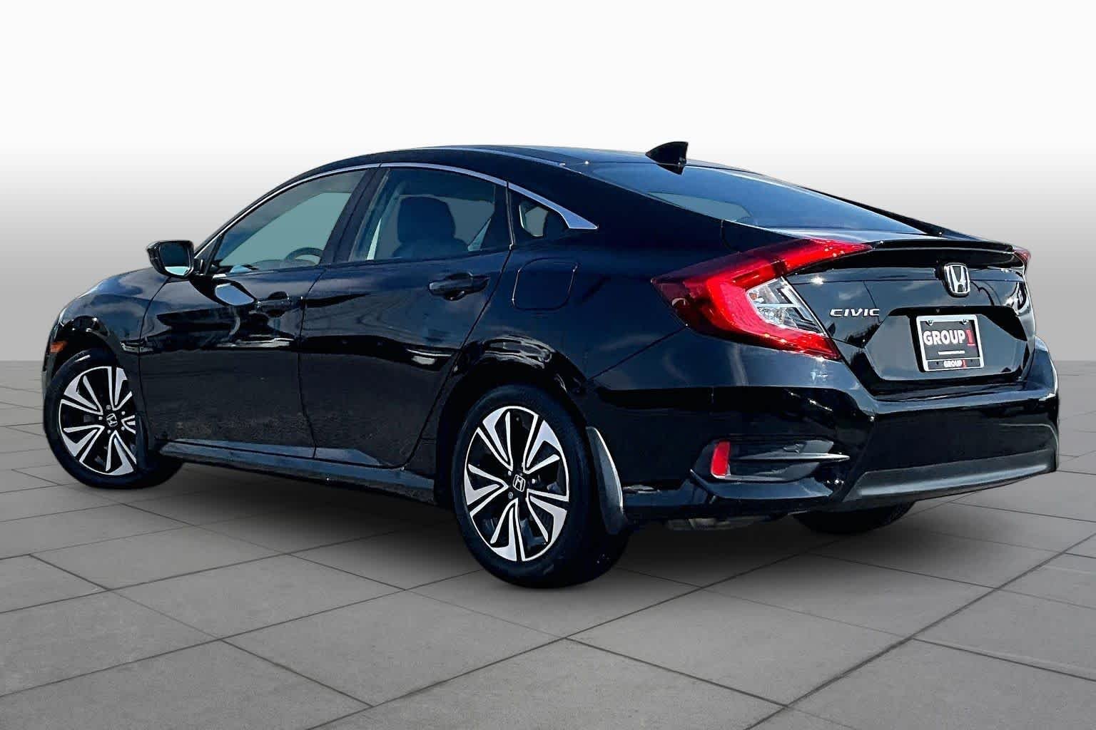 Used 2016 Crystal Black Pearl Honda EX-L image 11