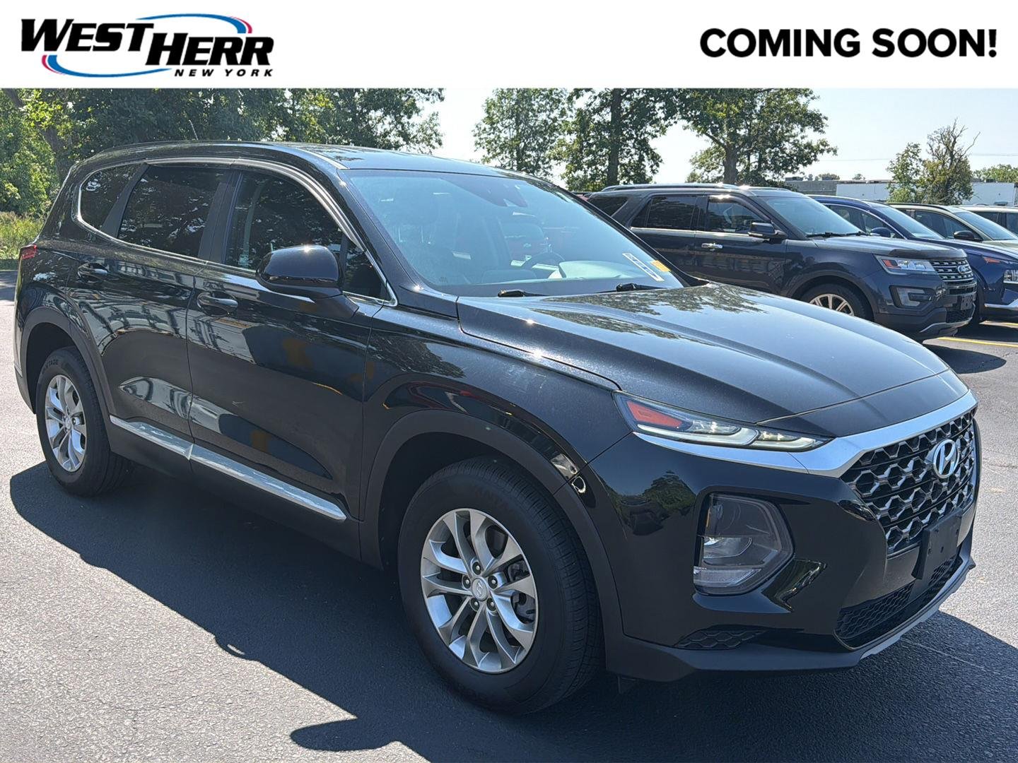 Used 2020 Twilight Black Hyundai SE image 1