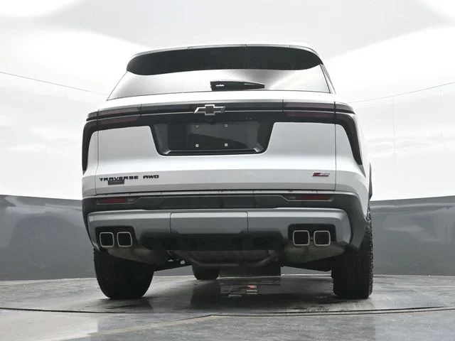 Used 2025 Beige Chevrolet Z71 image 18