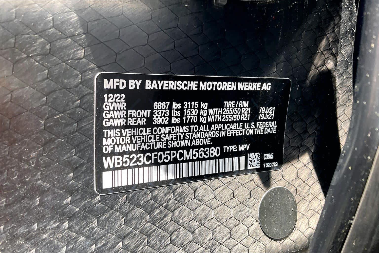 Used 2023 Blue Ridge Mountain Metallic BMW xDrive50 image 38