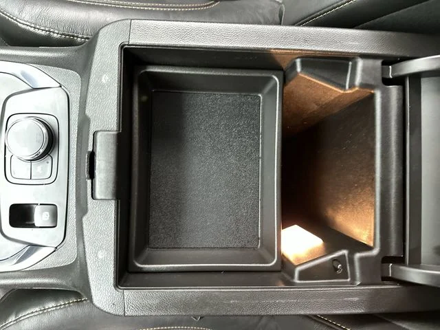 Used 2019 Brown Chevrolet Premier image 21