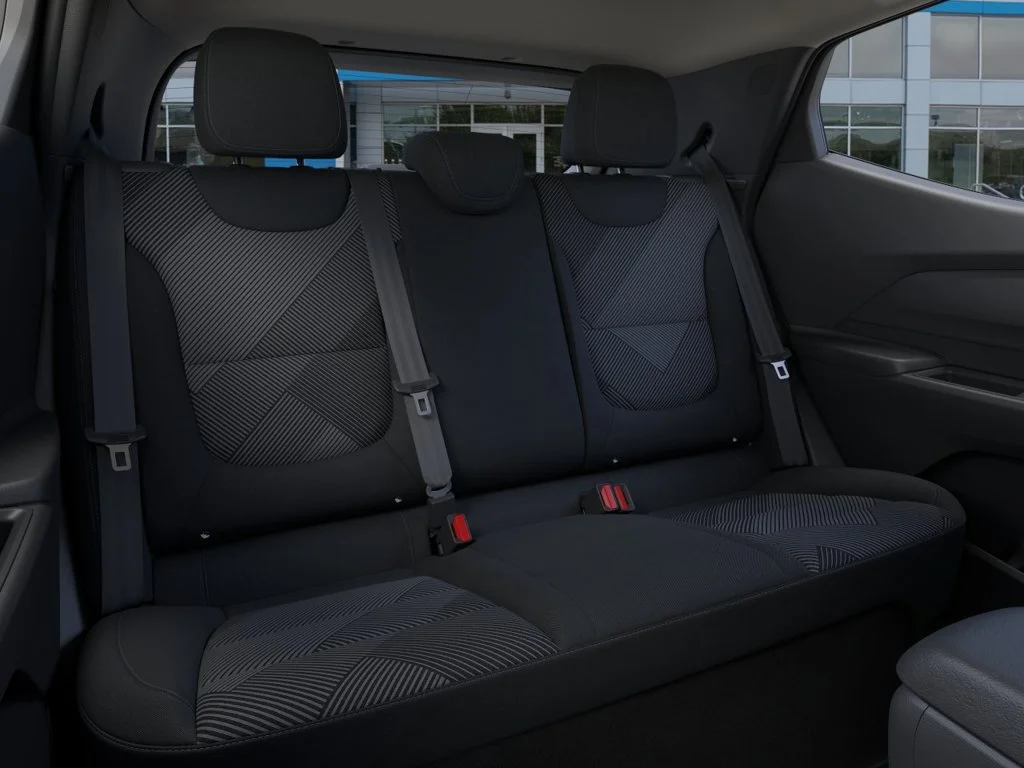 New 2027 Summit White Chevrolet LT image 17