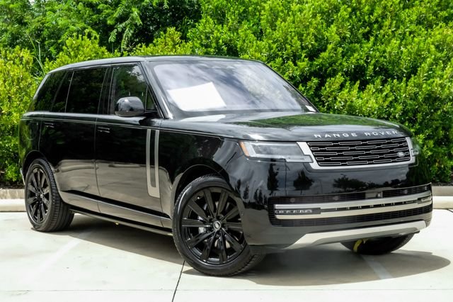 Used 2023 Black Land Rover SE image 7
