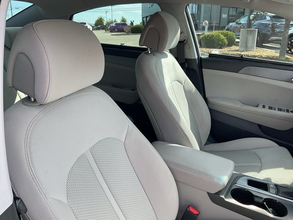 Used 2017 Symphony Silver Hyundai 2.4L image 10