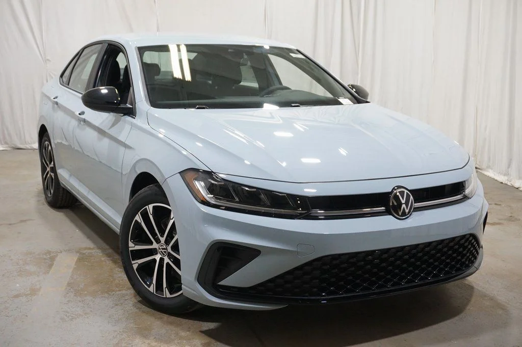 New 2026 Gray Volkswagen 1.5T Sport image 4