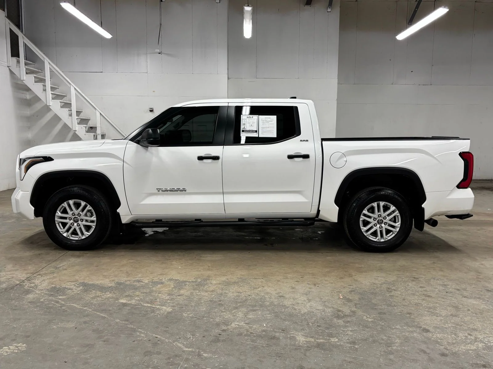 Used 2024 White Toyota SR5 image 4