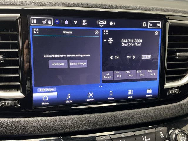 Used 2025 Diamond Black Crystal Pearlcoat Chrysler Select image 19
