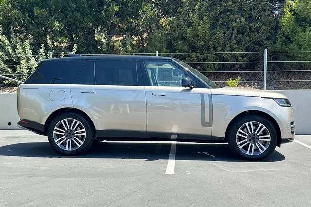 New 2026 Batumi Gold Land Rover SE image 6