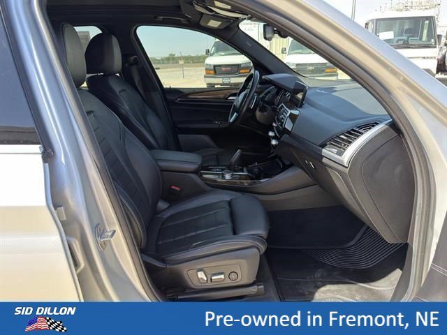 Used 2018 Glacier Silver Metallic BMW xDrive30i image 18