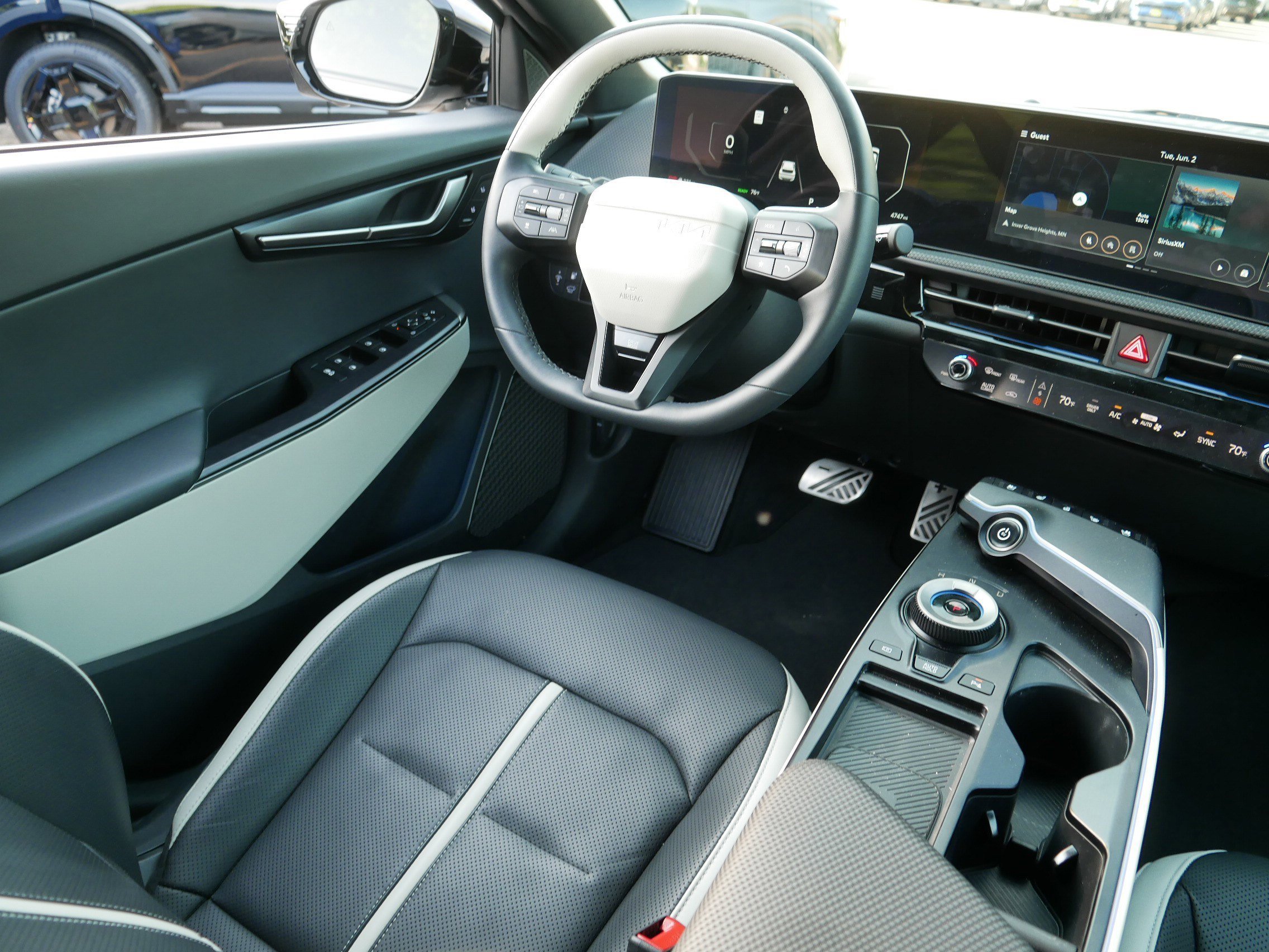 Used 2025 Wolf Gray Kia GT-Line image 10