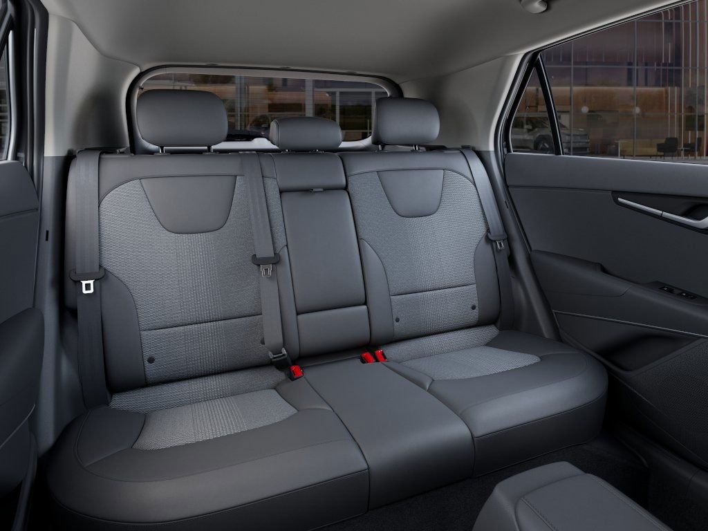 2025 Kia Niro EX - Photo 16