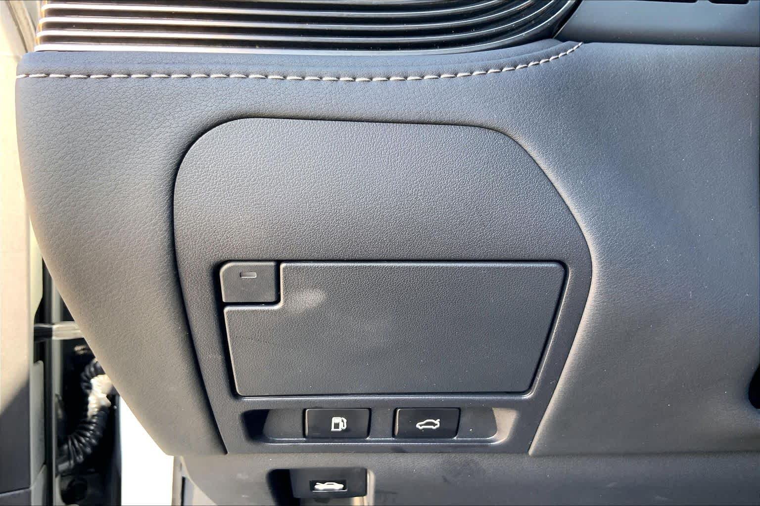 Used 2021 Sonic Quartz Lexus  image 33