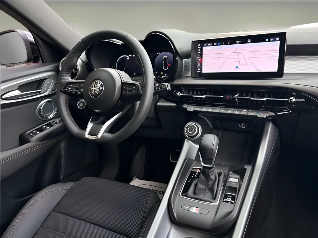 New 2026 Green Alfa Romeo Base image 10
