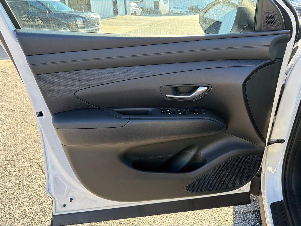 New 2026 White Hyundai SEL AWD image 10