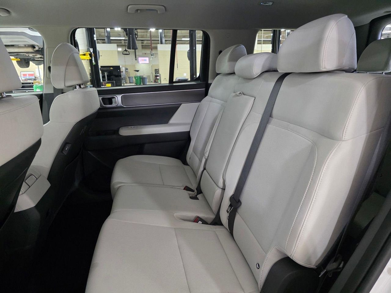New 2026 Serenity White Hyundai SE image 15