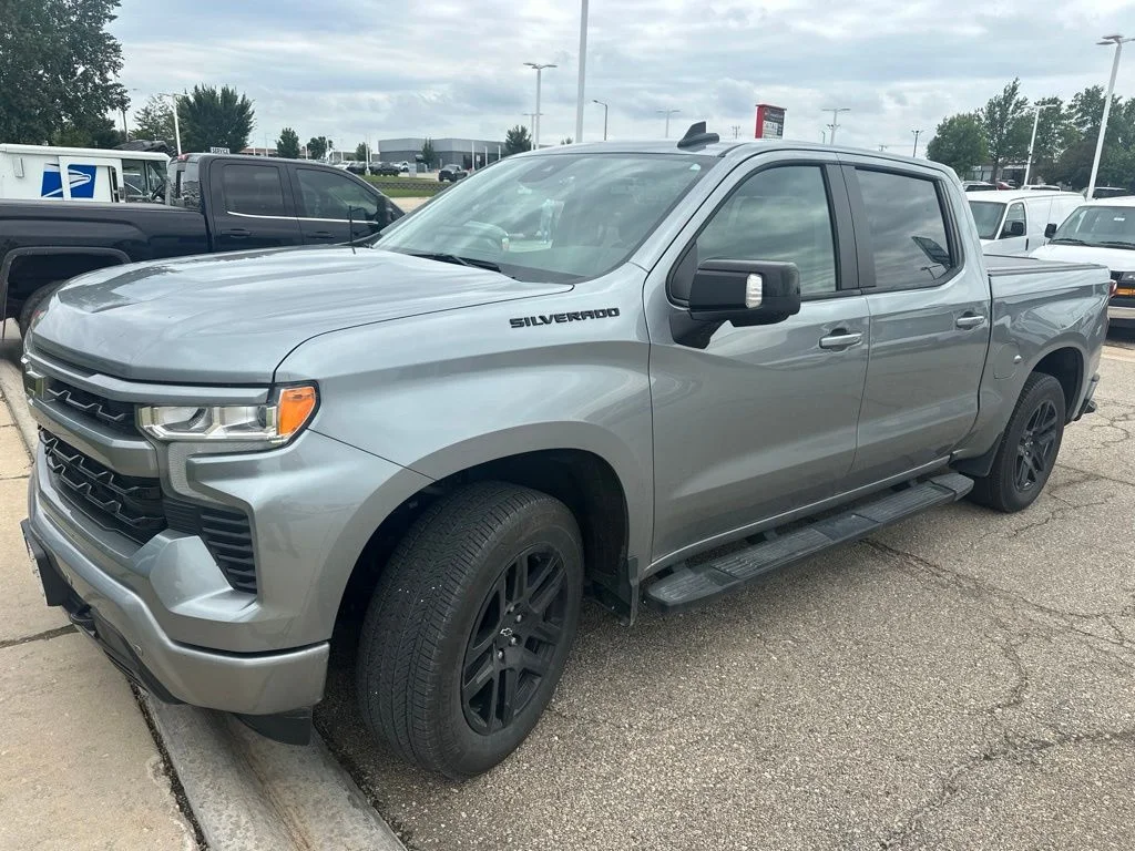 Used 2024 Gray Chevrolet RST image 7
