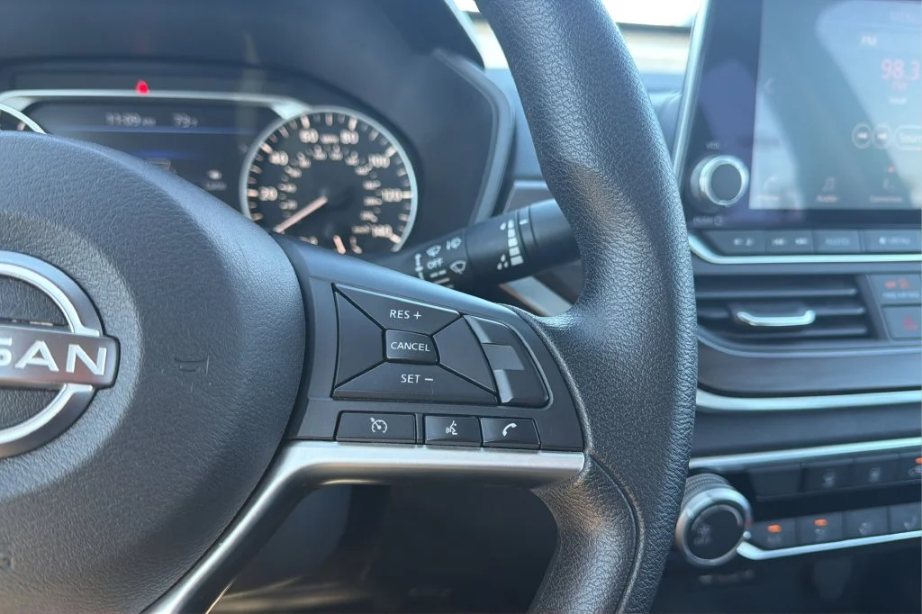 Used 2024 Black Nissan 2.5 SV image 23