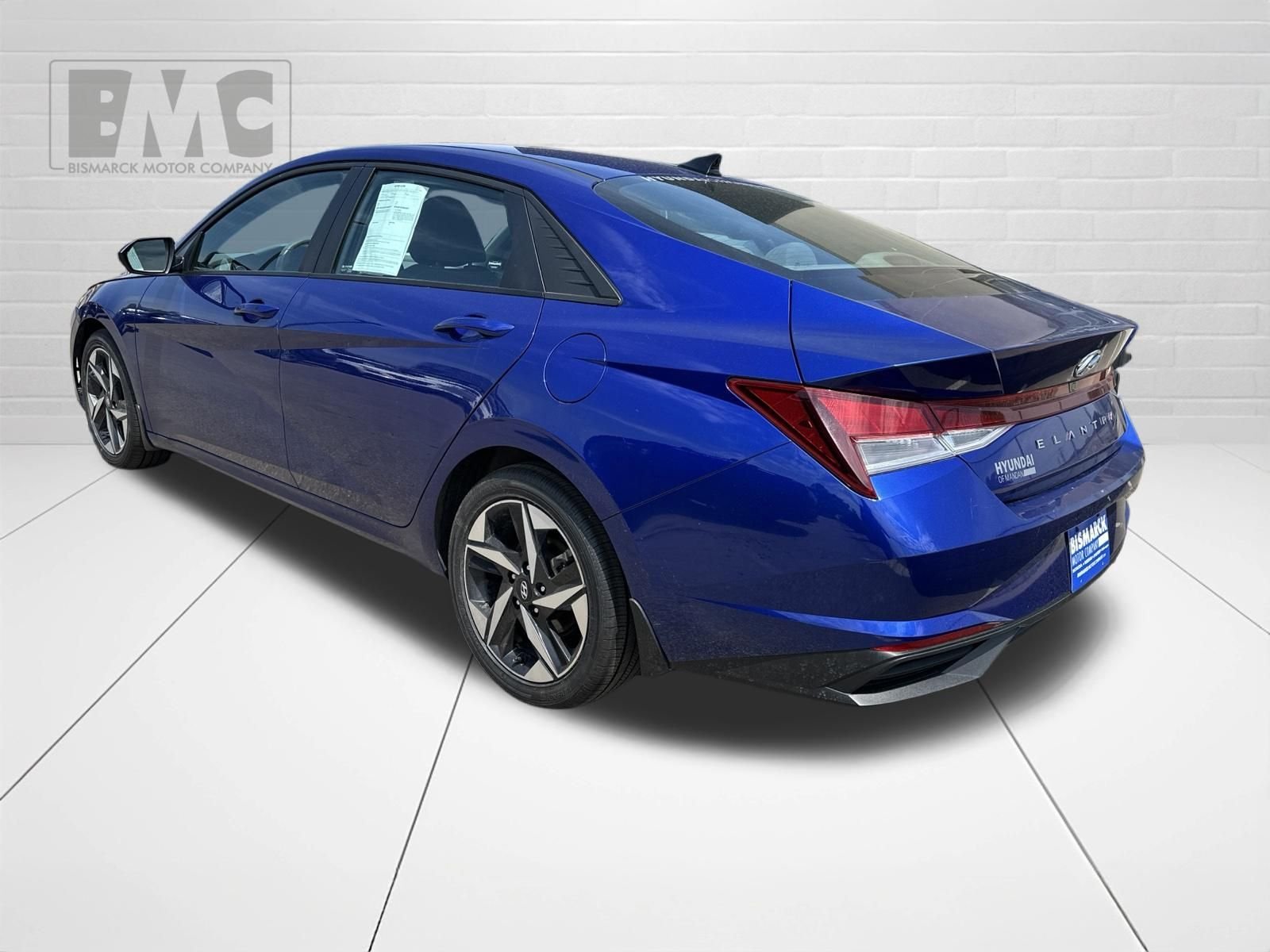 Used 2023 Blue Hyundai SEL image 4