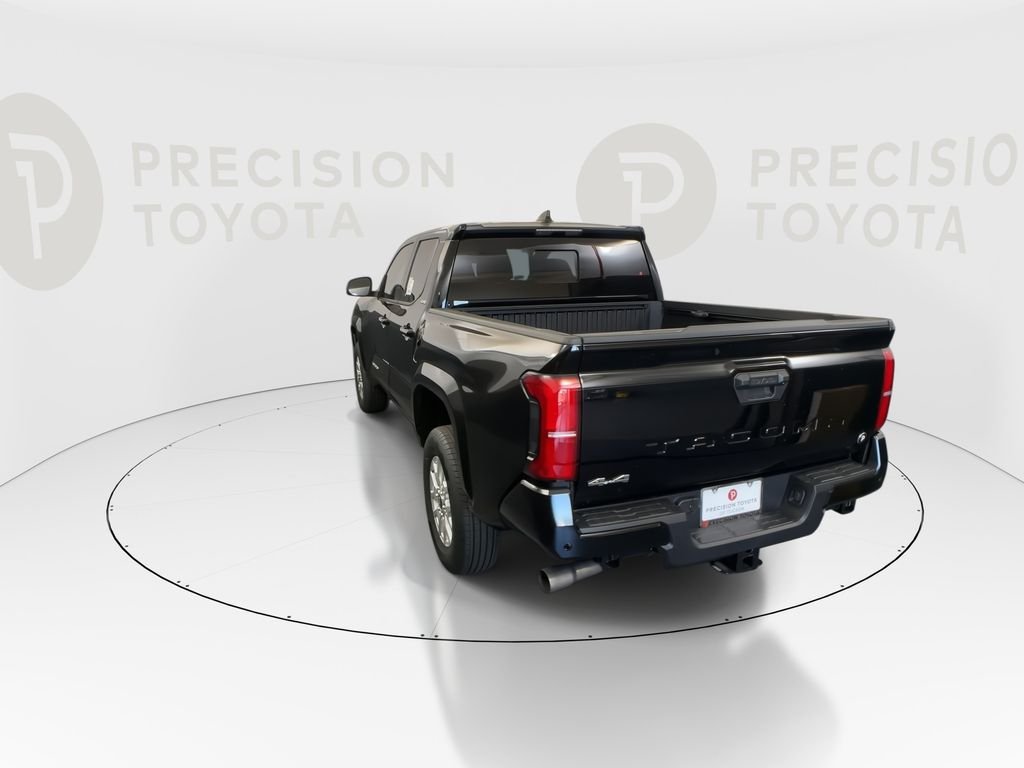 2026 Toyota Tacoma SR5 - Photo 14