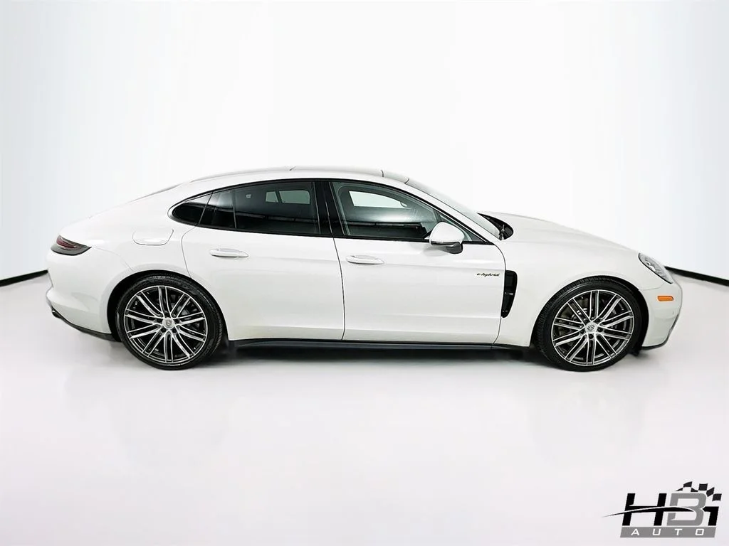 Used 2018 White Porsche 4 image 5