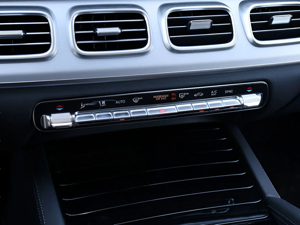 New 2026 Obsidian Black Metallic Mercedes-Benz GLE 350 image 25