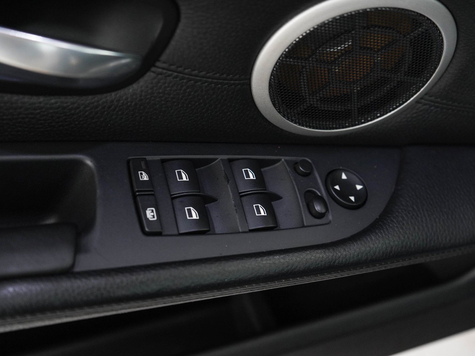 Used 2008 Black Sapphire Metallic BMW Base image 18