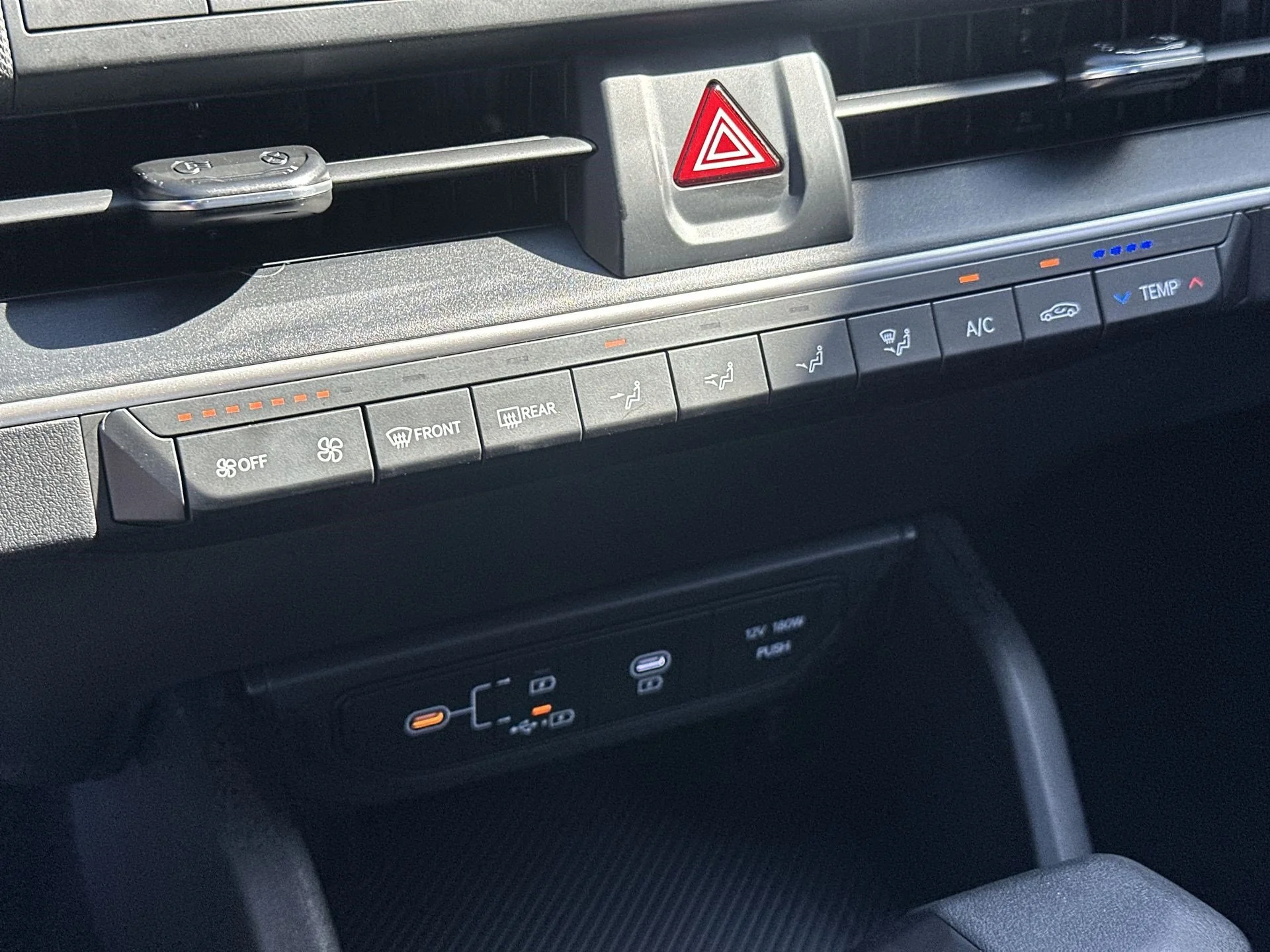 New 2027 Terrain Brown Kia X-Line S image 18