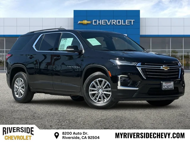 2023 Chevrolet Traverse LT Leather