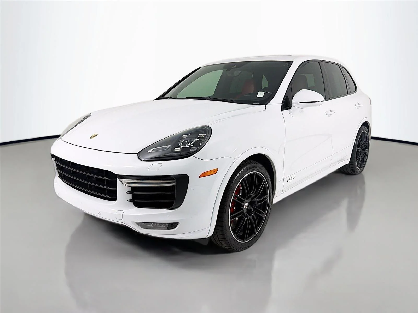 2016 Porsche Cayenne GTS's photo